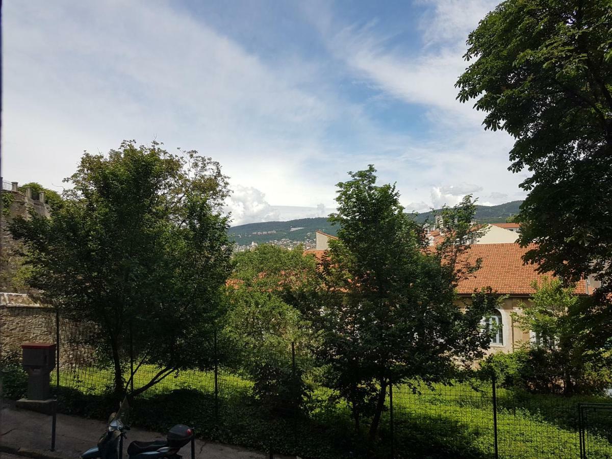 Casa Vacanze All'Angolo Trieste Eksteriør billede